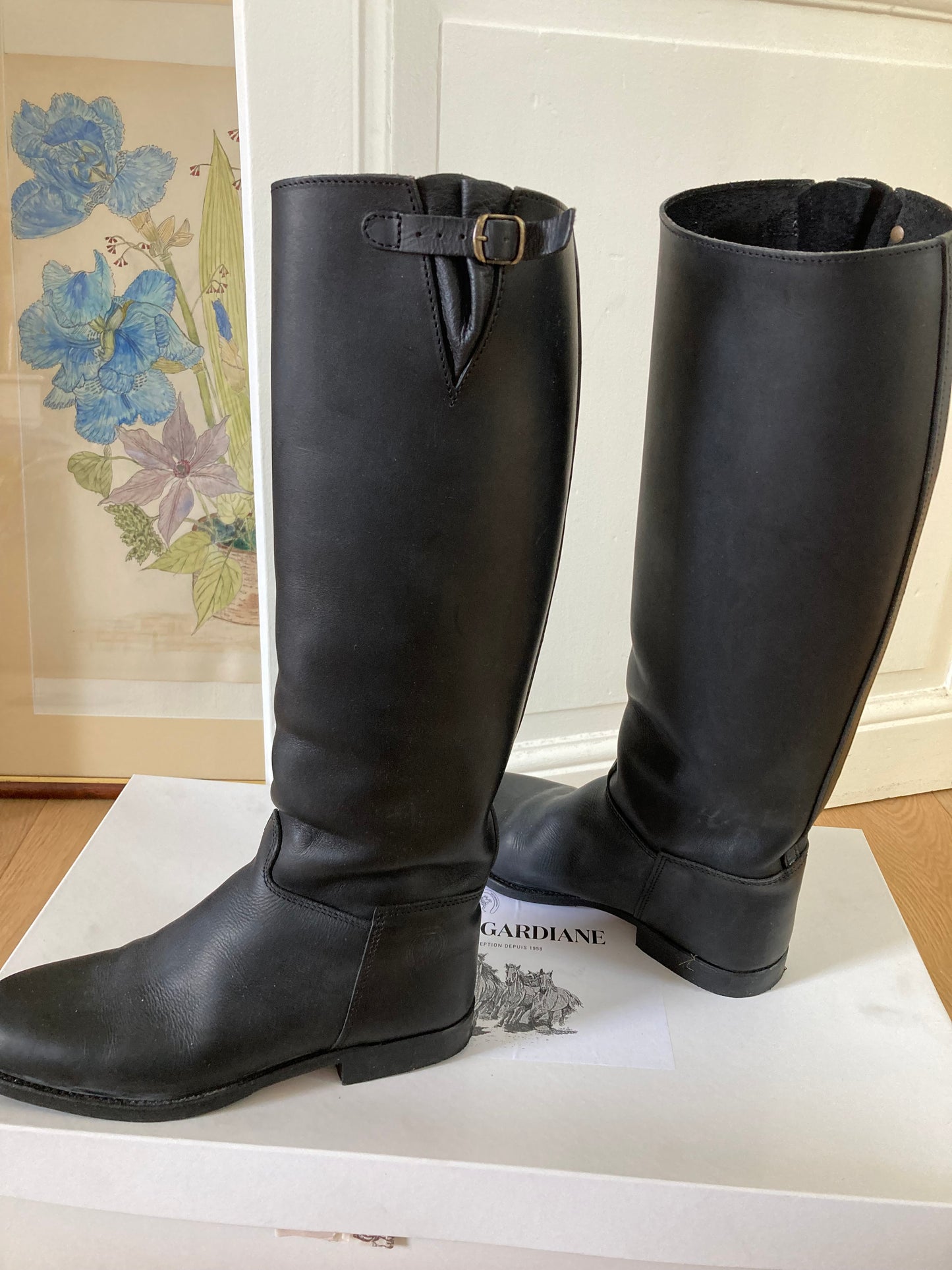 Riding boots without zip
