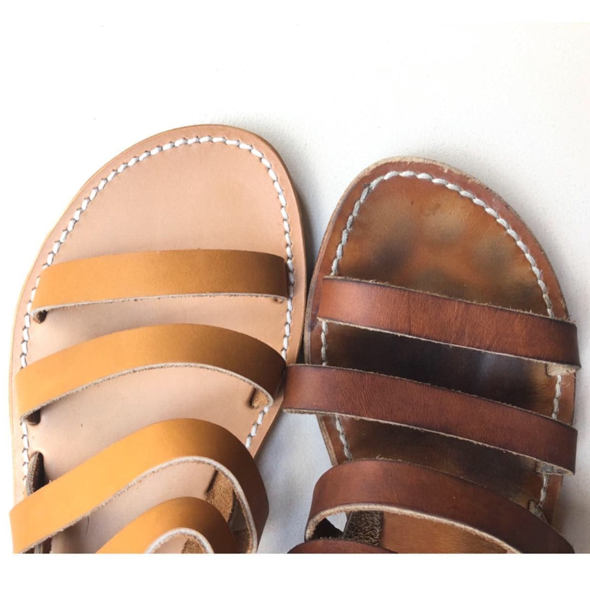 sandale patine, cuir patiné, sandale patinées, belles sandales, sandales en cuir, sandale usée, sandales usée, cuir naturel, patine naturel, cuir qui vieillit bien, chaussure qui dure, sandales durable, mode ethique, made in france, sandales made in france, label epv, refashion