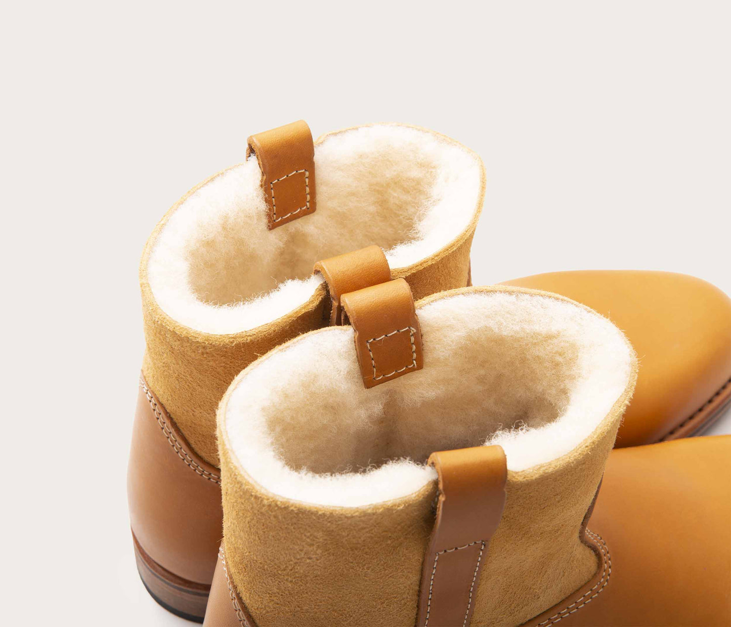 chaussure fourré mouton, chaussures mouton, chaussures peau de mouton, chaussure mouton, chaussure en peau de mouton, chaussure chaudes, chaussures chaudes, chaussure chaude, chaussure française, bottine française, artisan français, bottiers, fabriquant chaussure