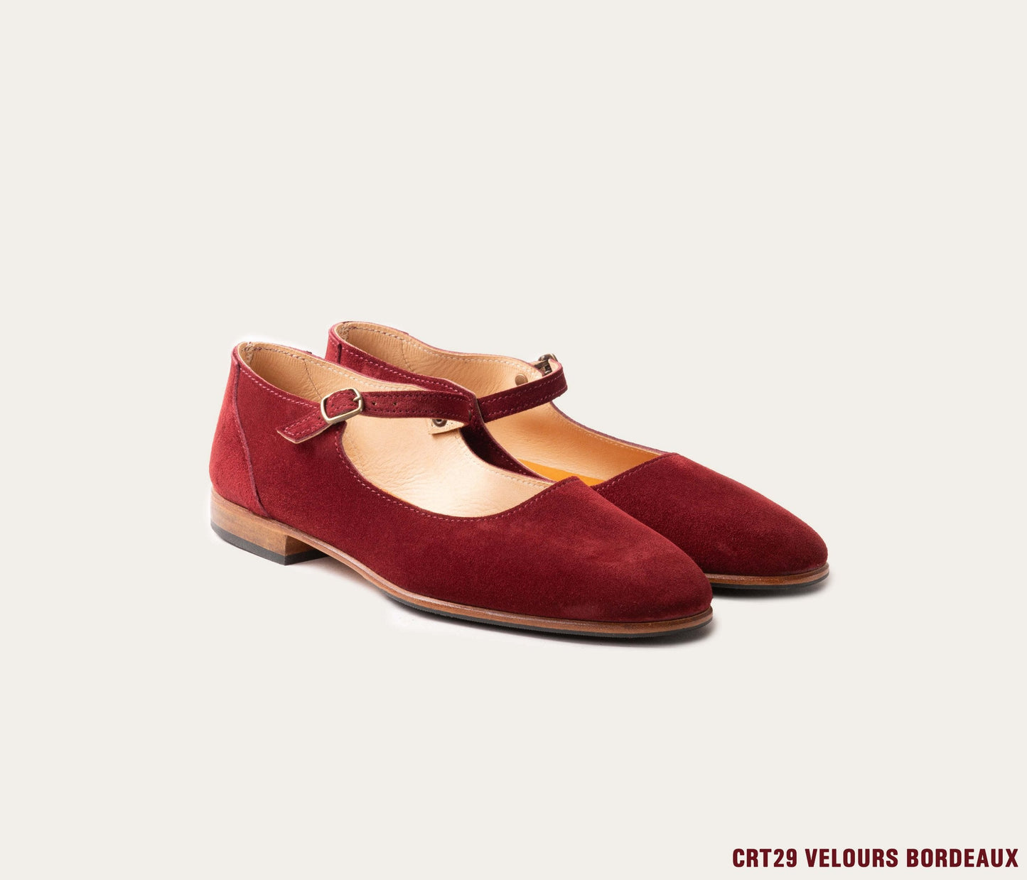 maryjane rouge, maryjane personnalisable, babie personnalisable, babie en cuir daim, babie en daim, maryjane en velour