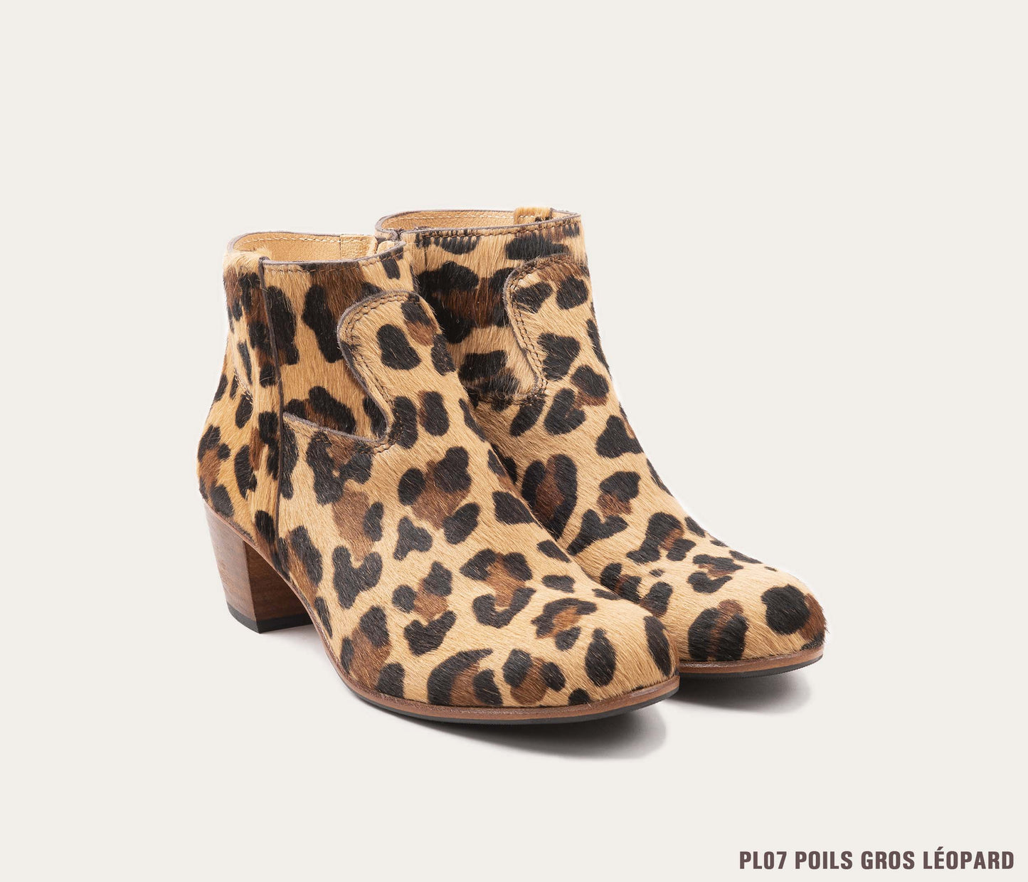paire de bottine en cuir, paire de bottine à talon, bottine sur mesure, paire de bottine en cuir personnalisable, paire de bottine léopard, paire de bottine à talon femme