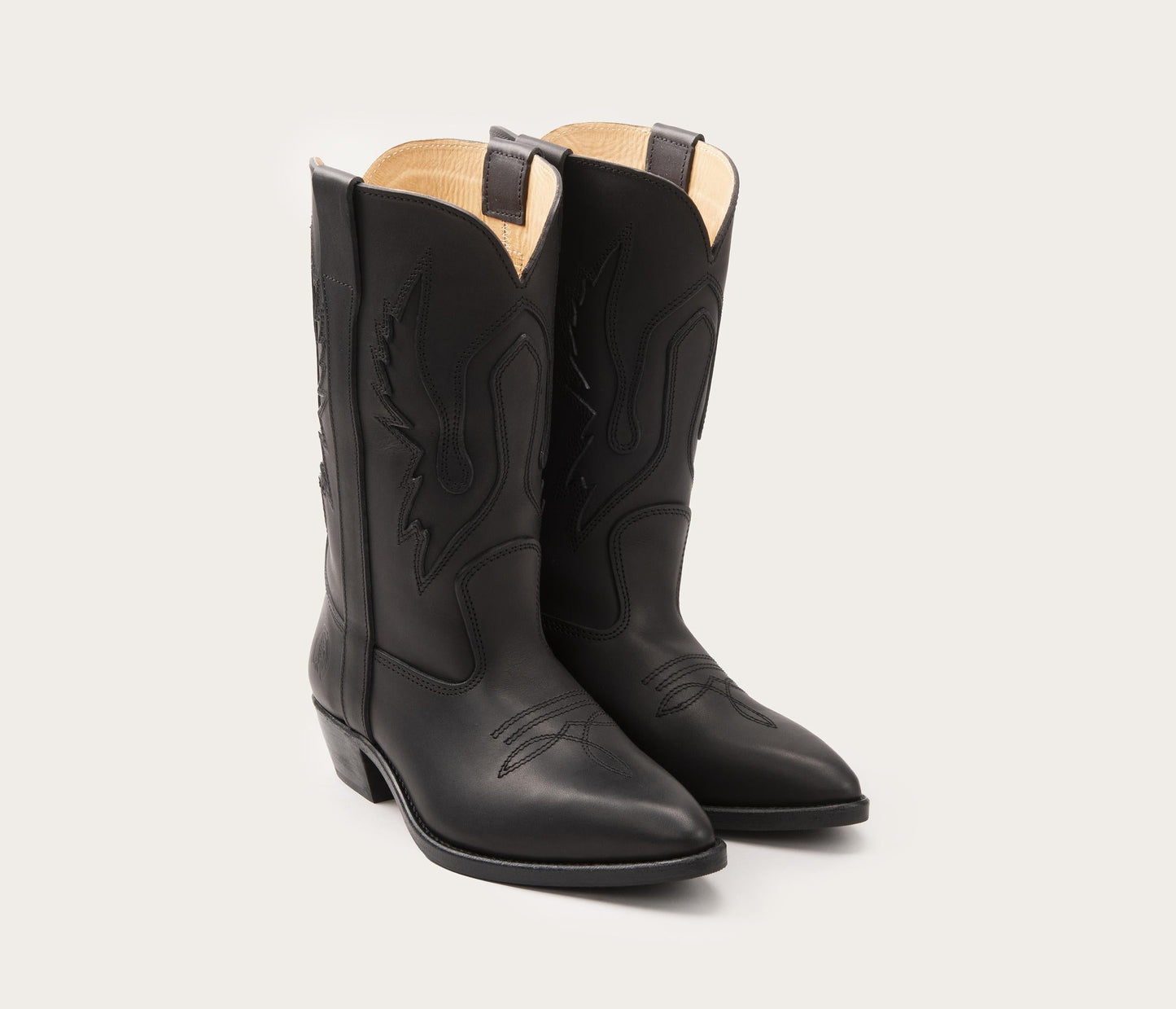 botte santiag, santiag homme, santiag femme, botte cowboy, botte style mexicaine, botte aventurier, botte vintage, fabrication botte, botte talon bizeauté, botte incrustation cuir, paire de santiag noire en cuir, paire de santiag en cuir, SANTIAGO STYLE SHILOH, santiag style shiloh