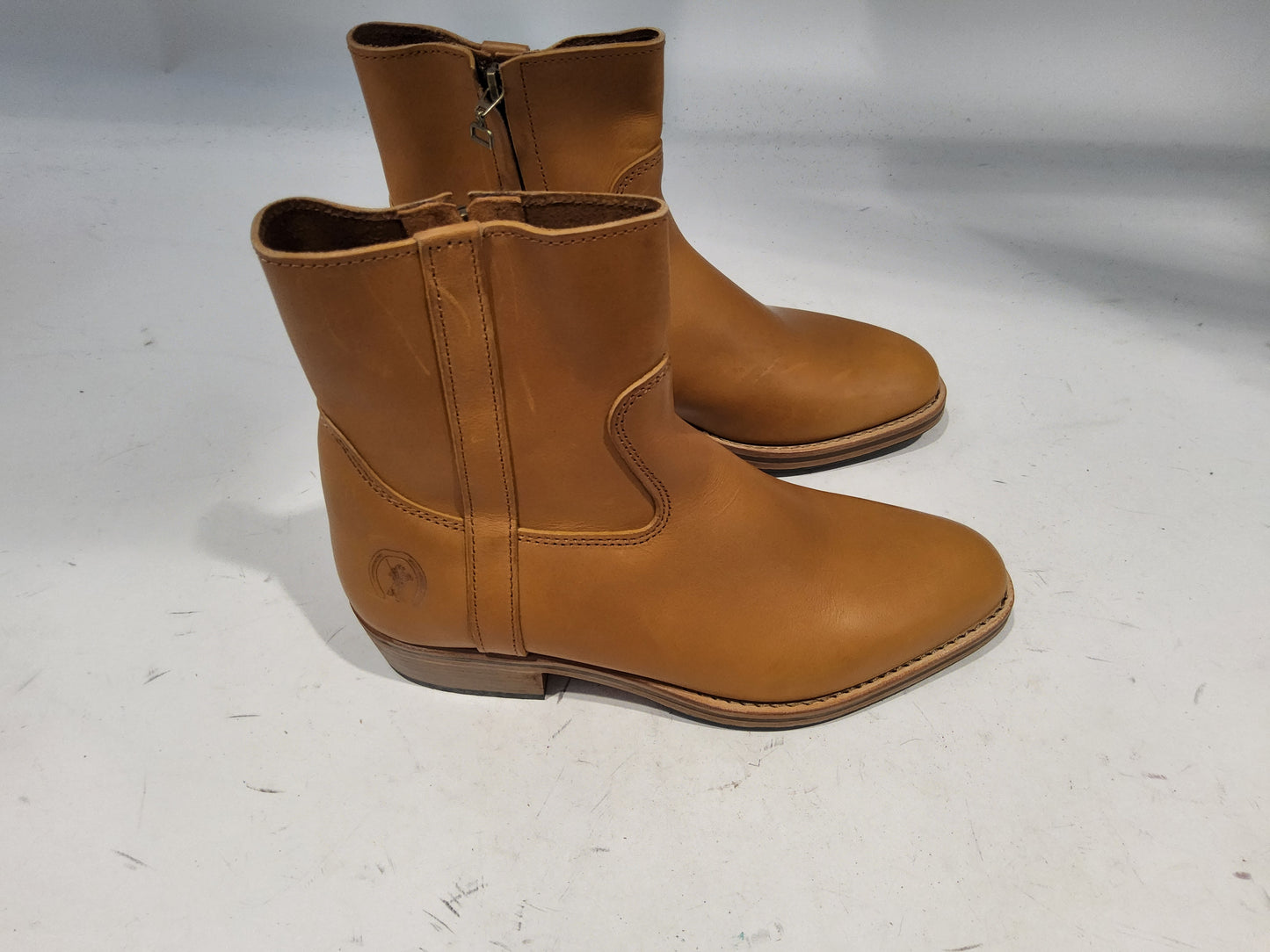 Clint ankle boots
