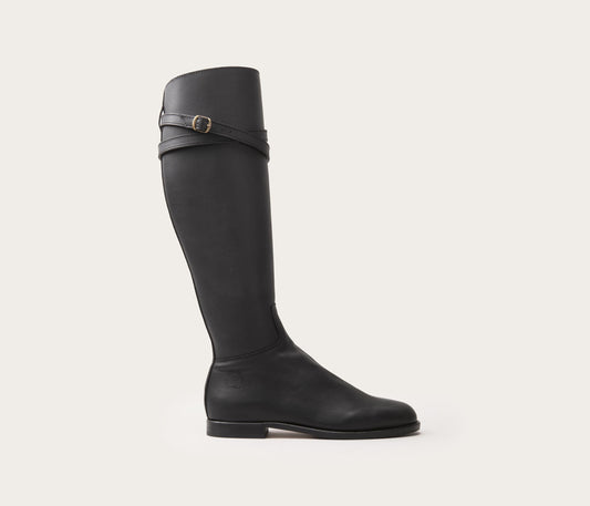 botte cavaliere, bottes cavalière, botte cuir noir, bottes hautes, botte haute, la botte gardiane, botte qualité, botte made in france - botte style équestre - botte équestre femme - botte en cuir souple noir femme - botte chantilly femme la botte gardiane en cuir souple noir
