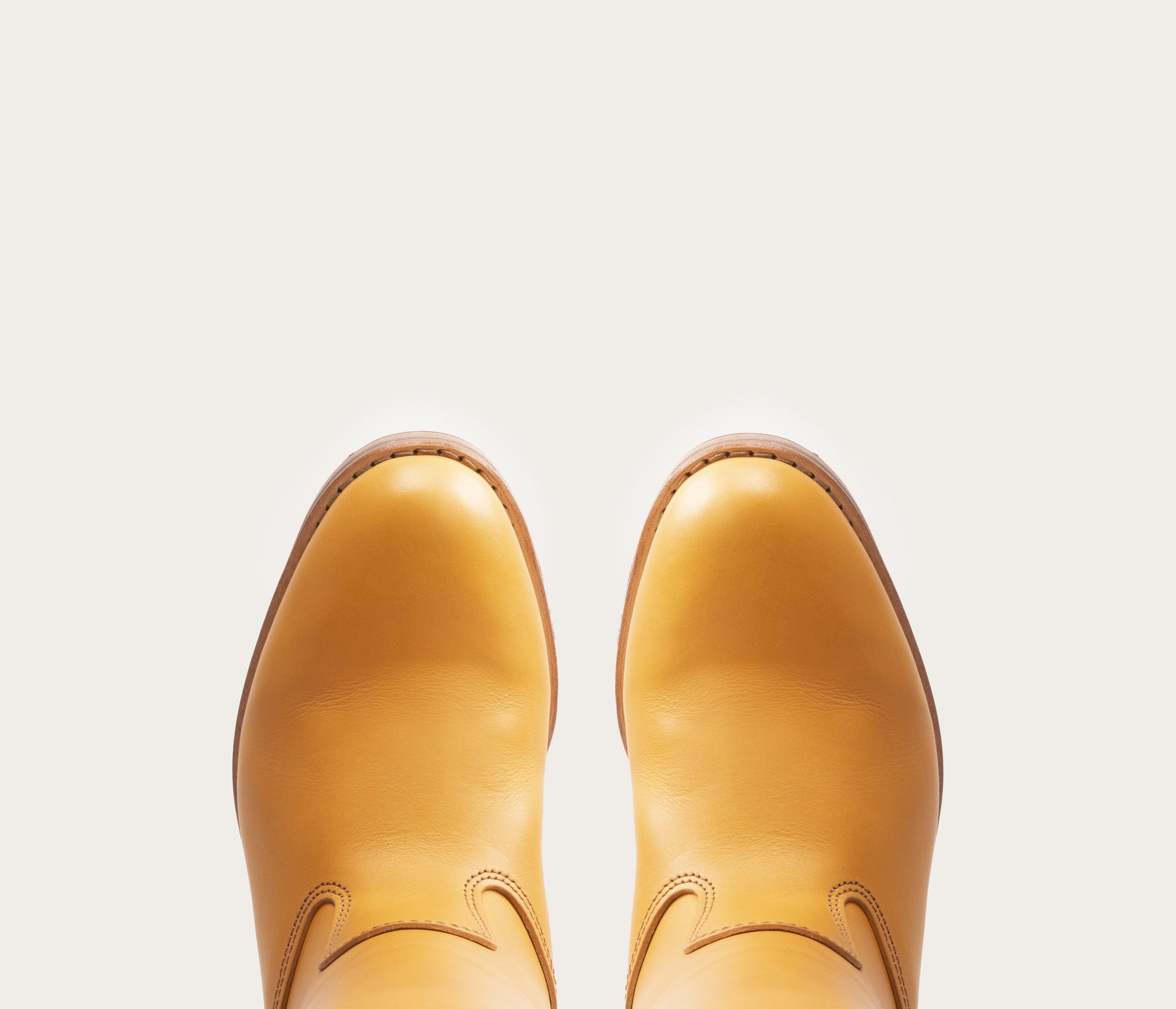 botte camarguaise, botte gardiane, botte guardianne, gardianne, bottes de travail, equitation, botte hommes, bottes camarguaises homme, la botte gardiane, la camarguaise, veritable botte camarguaise, bottes gardiannes, camarguaises homme, camarguaise homme, bottes camarguaise homme, botte homme, bottes homme, bottes en cuir homme, botte en cuir homme, guardiane, botte guardiane, bottes guardiannes, bottes guardiane, labottegardiane, labotte, atelier de botte, la guardiane, camarguaise femme