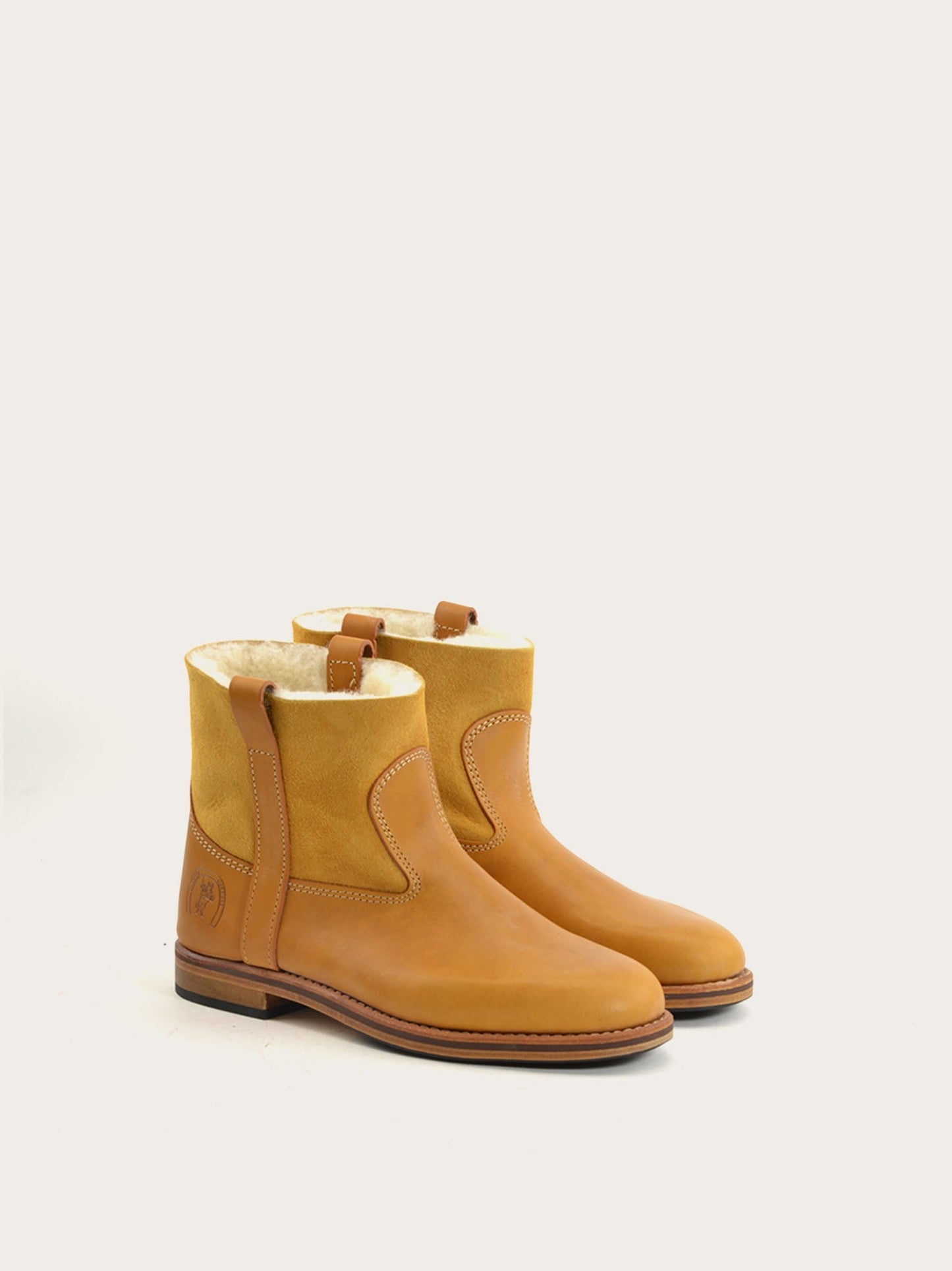 Sheepskin lining on the front of the shoe