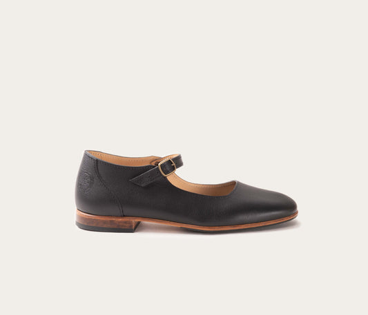 babie en cuir, babie noire en cuir, ballerine en cuir, ballerine noire en cuir, ballerine française, mary jane en cuir, mary jane noire en cuir, la botte gardiane babie en cuir souple, ballerine souple en cuir, babie femme, babies en cuir souple noir, cuir français, tanneries Haas, ballerines camarguaises