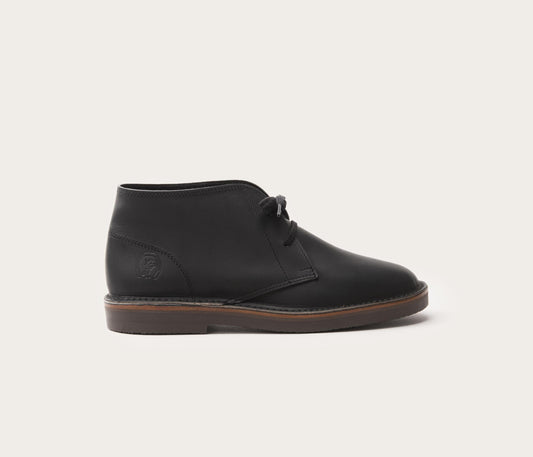 desertboots à lacets camargue noir - paire en cuir noir homme - paire à lacets boots - boots en cuir noir homme - paire camarguaise e cuir noir - chaussure la botte gardiane - chaussures camarguaise la botte gardiane