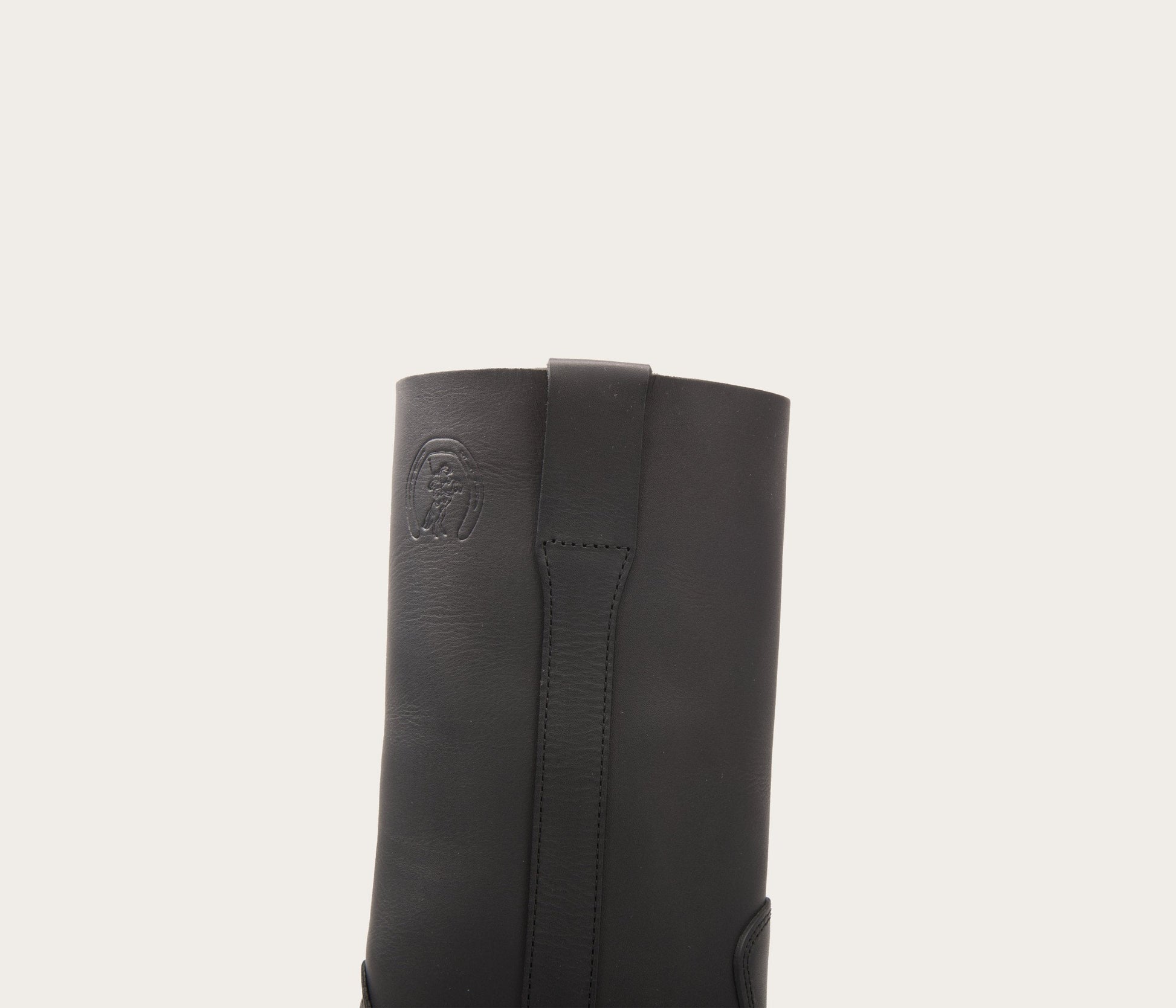 tige de botte camarguaise, gardian, guardianne, guardin, pour le gardian, french cowboy boots, botte française, made in France, fabriquant de botte, fabriquant français chaussure, chaussures noire, bottes de travail