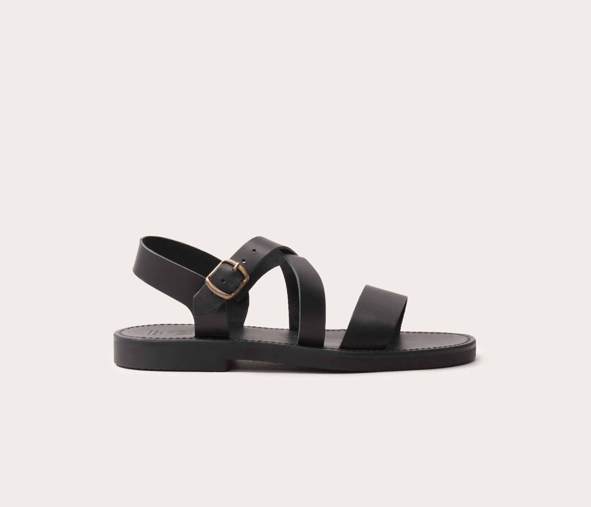 sandale sans chrome homme - nu pied homme sans chrome - la botte gardiane sandale en cuir noir - nu pied noir homme - cuir tannage végétal - chaussure avec tannage végétal homme - sandale en cuir tannage végétal sans chrome - made in France