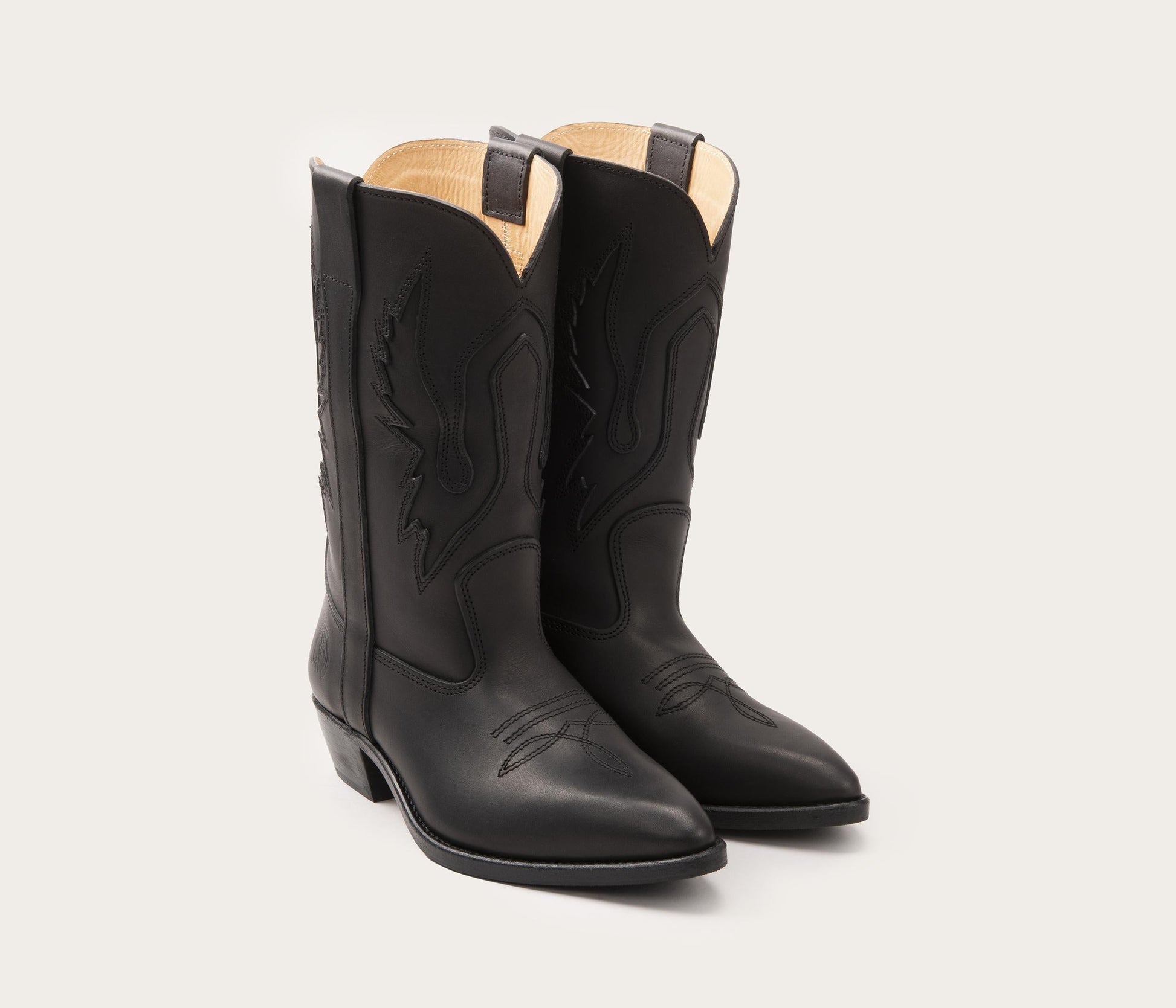botte santiag, santiag homme, santiag femme, botte cowboy, botte style mexicaine, botte aventurier, botte vintage, fabrication botte, botte talon bizeauté, botte incrustation cuir, paire de santiag noire en cuir, paire de santiag en cuir, SANTIAGO STYLE SHILOH, santiag style shiloh