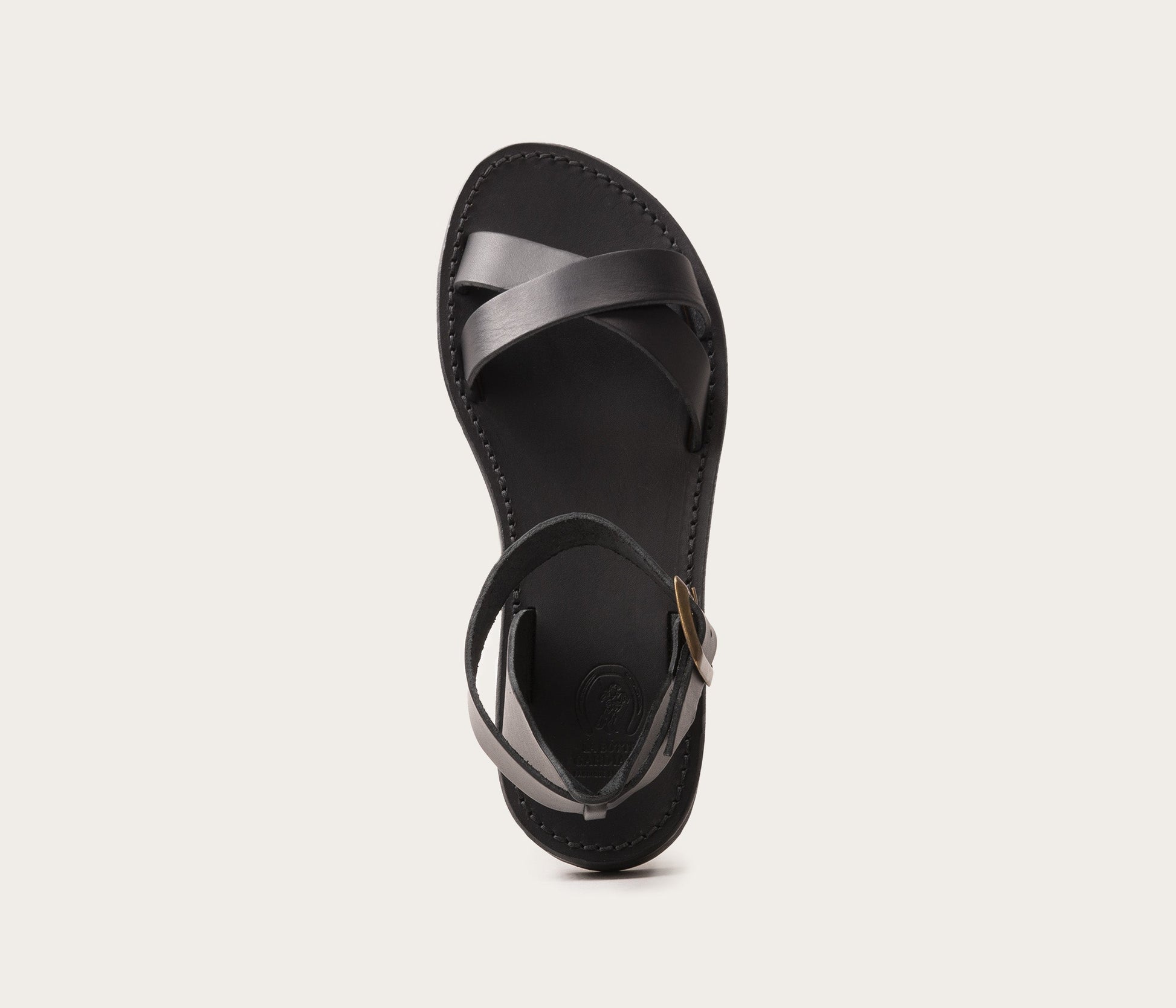 sandale en cuir noir, sandales noires en cuir, sandales en cuir noir, sandale en cuir, sandale en cuir noir femme, sandale femme en cuir noir, sandale en cuir femme noir, sandales en cuir noir femme, atelier la botte gardiane
