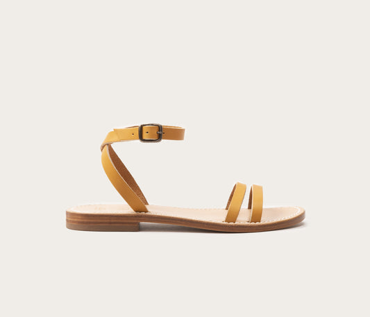 sandale minimaliste femme, sandale en cuir femme simple, sandale camarguaise femme en cuir naturel, sandale femme minimaliste en cuir naturel français, sandale style les tropéziennes, nu pieds femme en cuir naturel minimaliste nu pieds en cuir femme camel, la botte gardiane modèle Voltaire