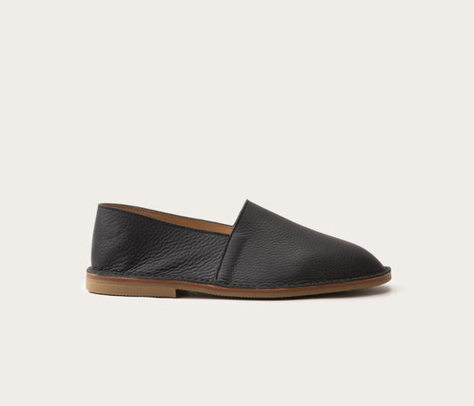 mocassin noir en cuir homme, mocassin en cuir souple noir homme, espadrilles noires camarguaises, epv label, mocassins noirs Maurice homme, la botte gardiane mocassins en cuir style espadrilles