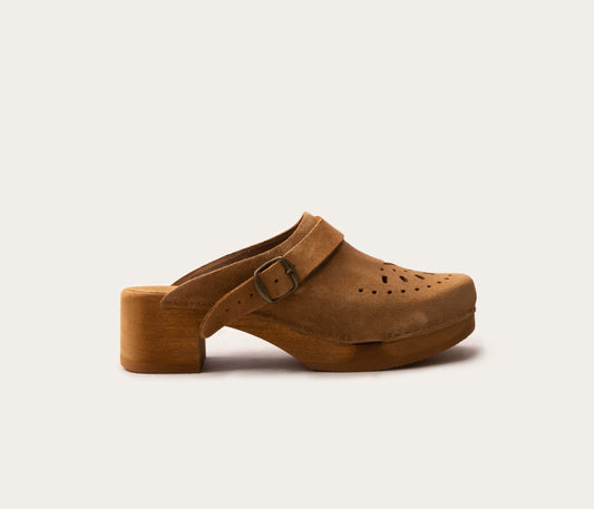 La Botte Gardiane sabot, sabot bride coté, sabot articulé, sabot made in france - sabots en cuir et en bois  - sabots en bois français - sabots en cuir - sabots de qualité - sabot en daim- sabot en cuir daim, sabot en cuir velours, sabot en bois français, sabot en cuir et en bois, sabot en bois, sabot camarguais, Camargue, 