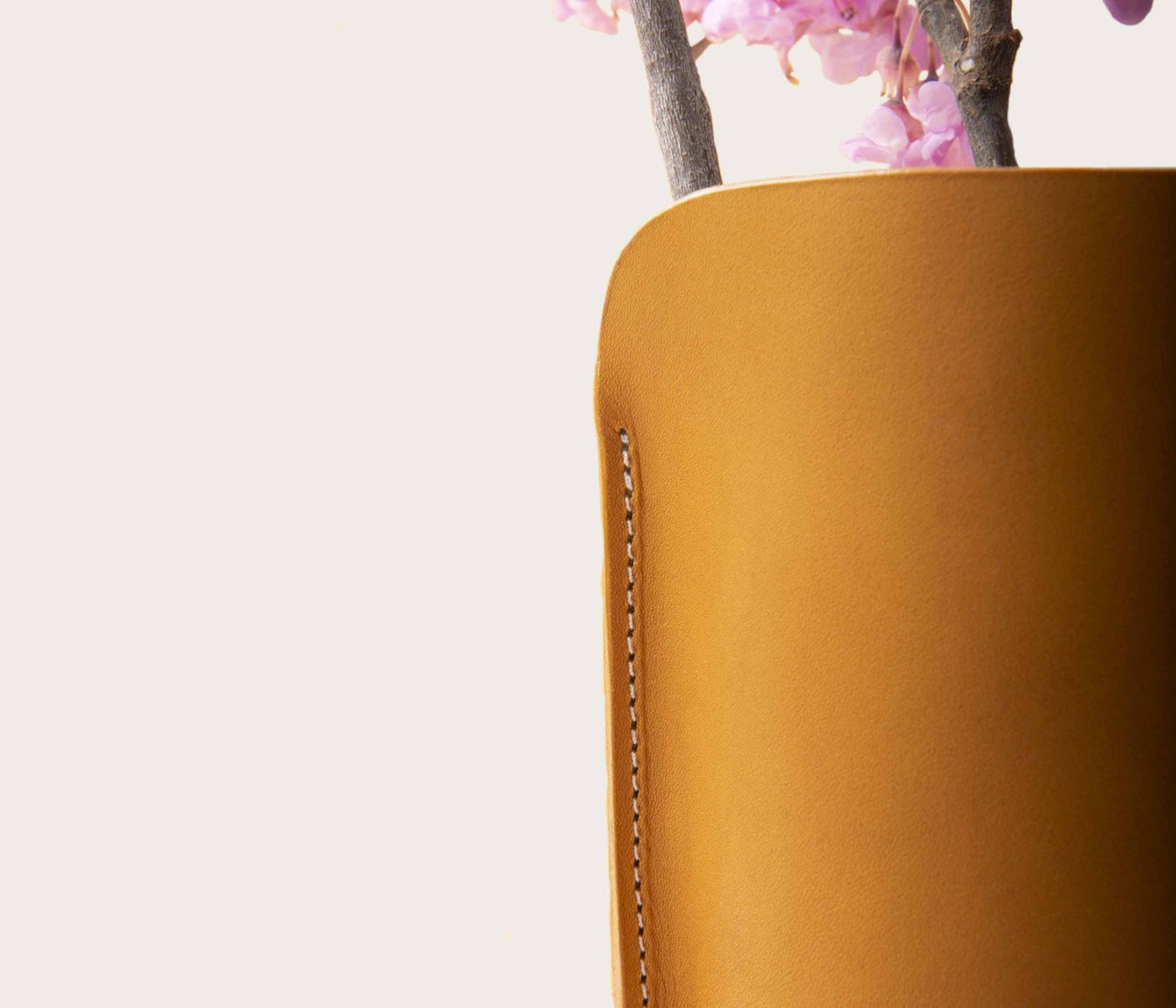 Vase en cuir Cylindre cache-vase