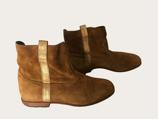 Elia Customizable Boot - Archive